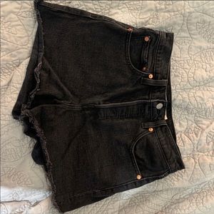 LEVIS RIBCAGE SHORTS